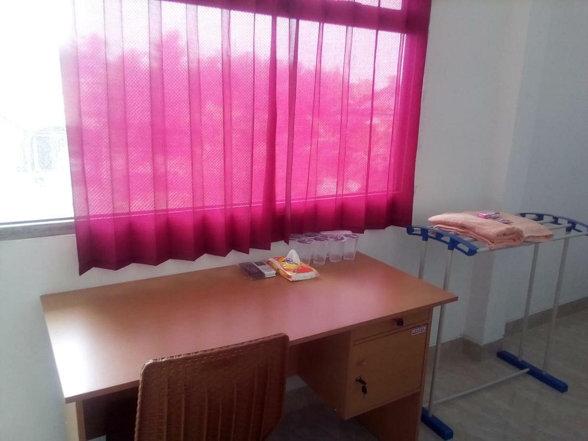 Almira Homestay Jambi Exterior photo